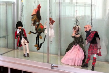 ⑫手作りのマリオネット