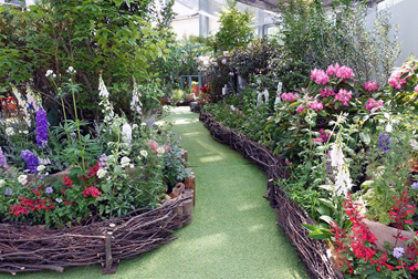 ②ターシャの庭をイメージしたナチュラルガーデン